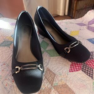 Navy Abella dress shoes 81/2